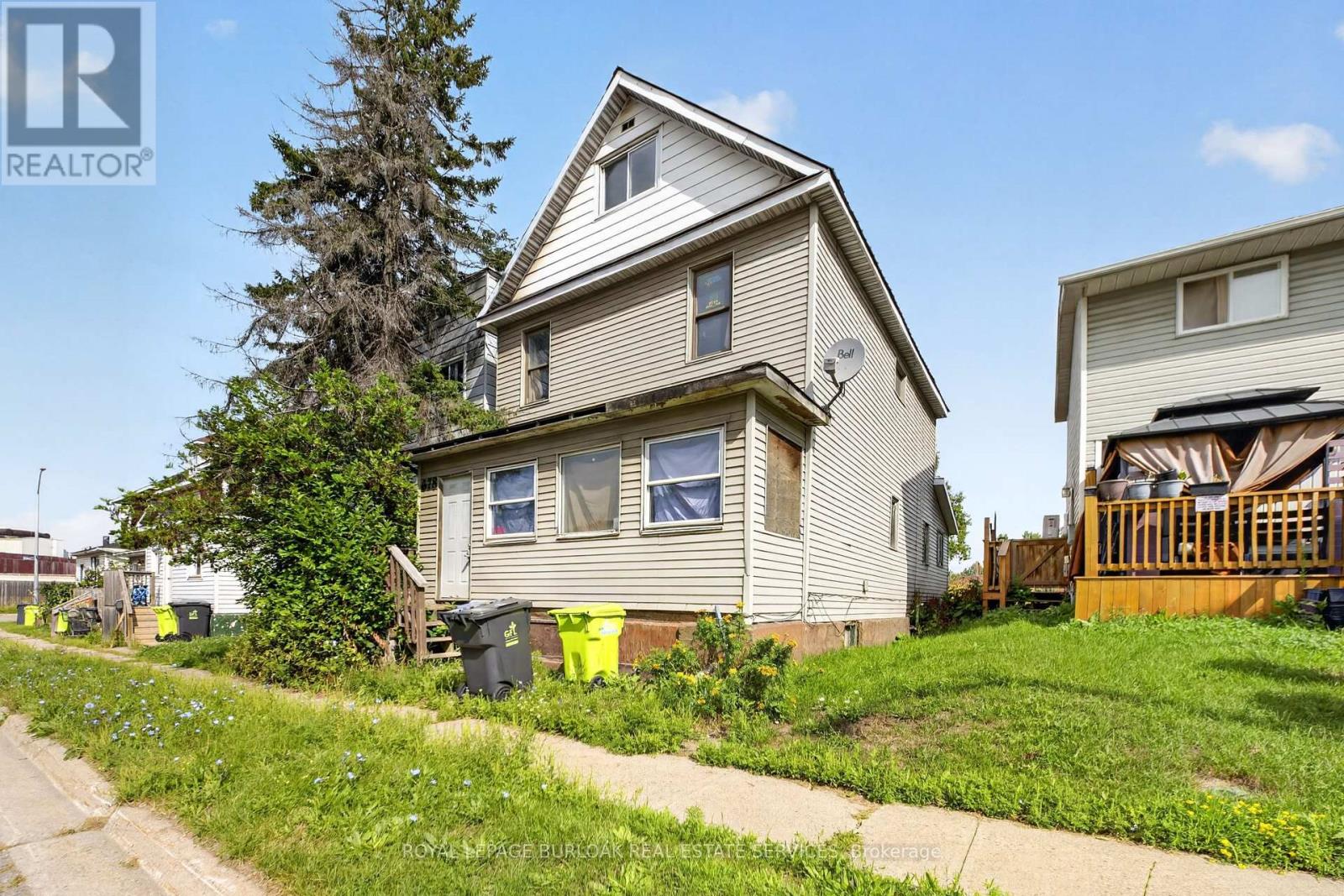678 Albert Street W, Sault Ste Marie, Ontario  P6A 1C6 - Photo 2 - X13780462