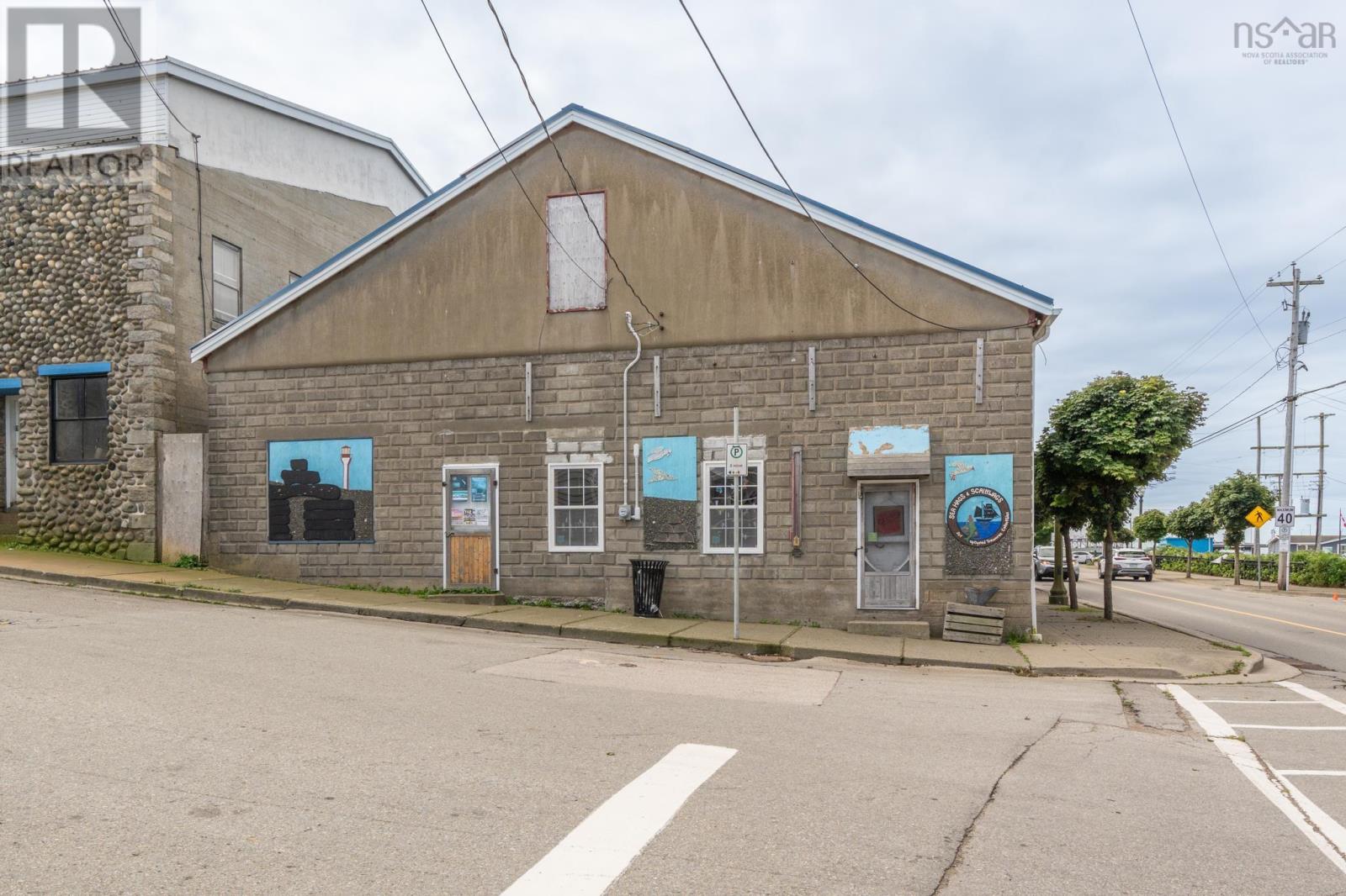 1 Central Street, Yarmouth, Nova Scotia  B5A 3H1 - Photo 4 - 202420304