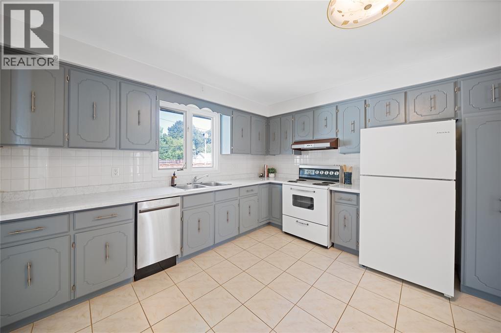 820 Alexander Street, Sarnia, Ontario  N7T 5H1 - Photo 17 - 26022506
