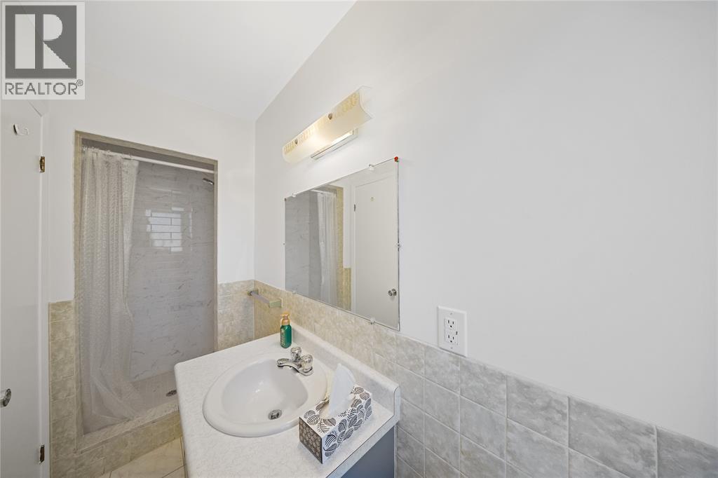 820 Alexander Street, Sarnia, Ontario  N7T 5H1 - Photo 30 - 26022506