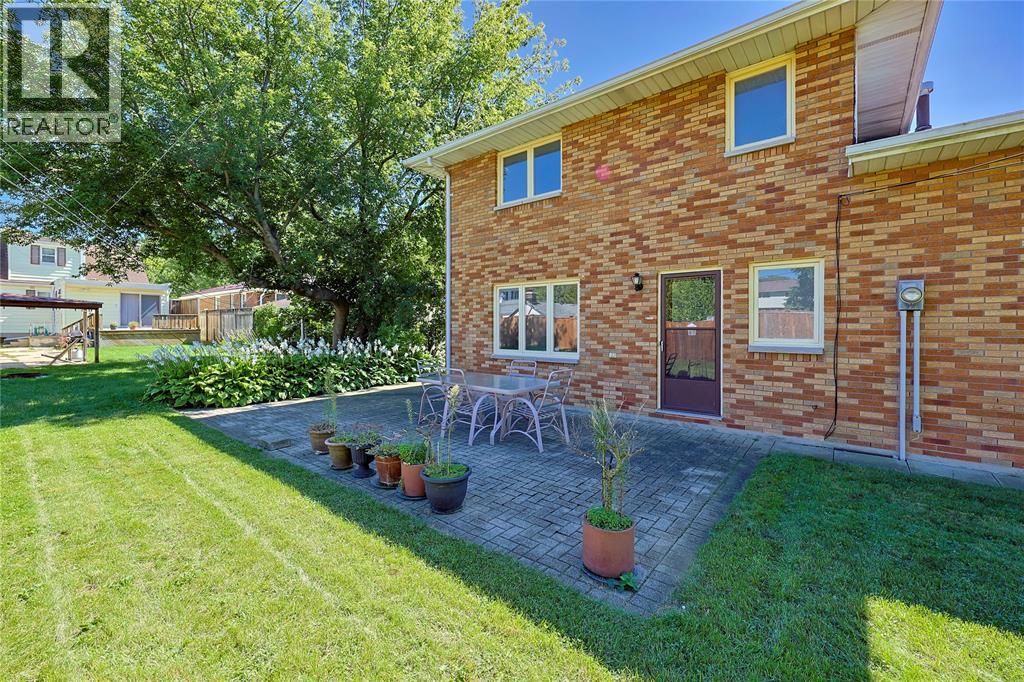 820 Alexander Street, Sarnia, Ontario  N7T 5H1 - Photo 6 - 26022506