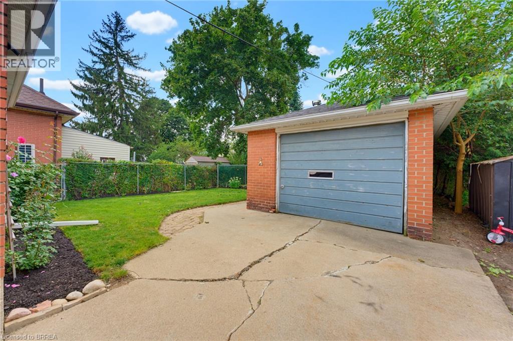 52 Burwell Street, Brantford, Ontario  N3T 4T7 - Photo 18 - 40858741