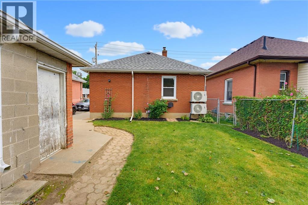 52 Burwell Street, Brantford, Ontario  N3T 4T7 - Photo 19 - 40858741
