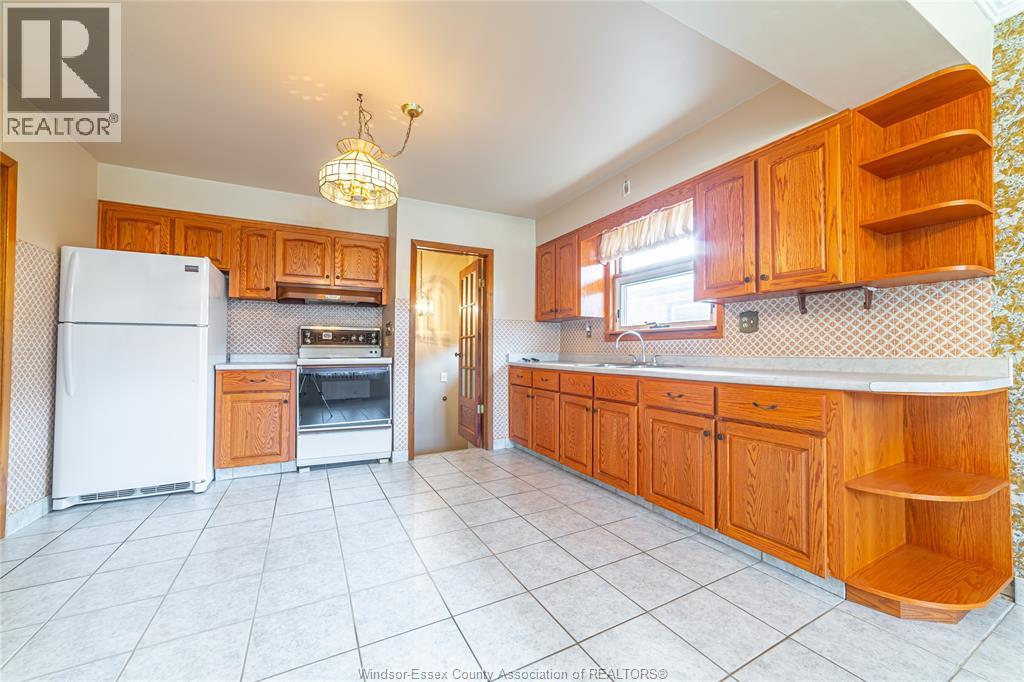2666 Jos St. Louis, Windsor, Ontario  N8T 2M6 - Photo 8 - 26022447