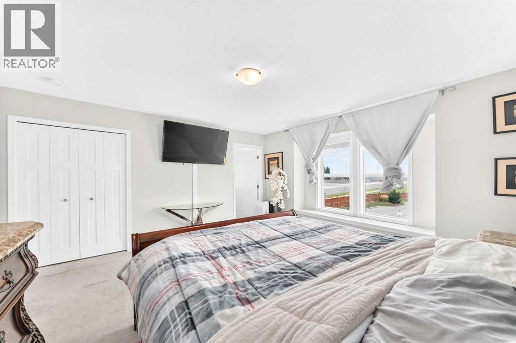 156 South Point Court SW, Airdrie, Alberta T4B 4K9 - Photo 17 - A2344282