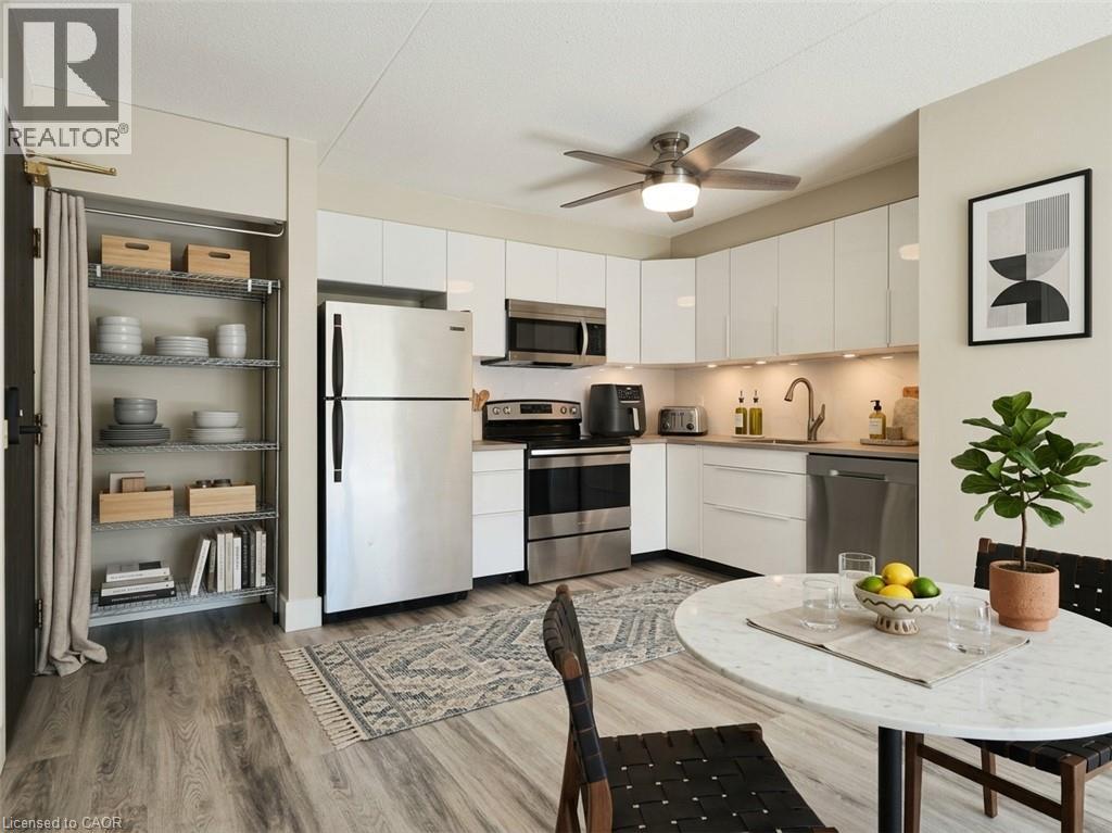 329 Northlake Drive Unit# 6, Waterloo, Ontario  N2V 1Z1 - Photo 3 - 40862012