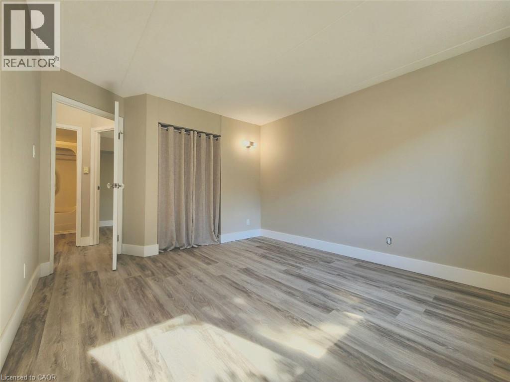 329 Northlake Drive Unit# 6, Waterloo, Ontario  N2V 1Z1 - Photo 13 - 40862012