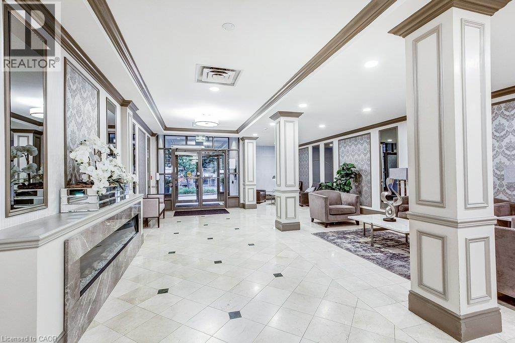 442 MAPLE Avenue Unit# 1005