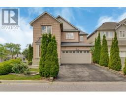 4 OVERHOLD CRESCENT, Richmond Hill, Ontario