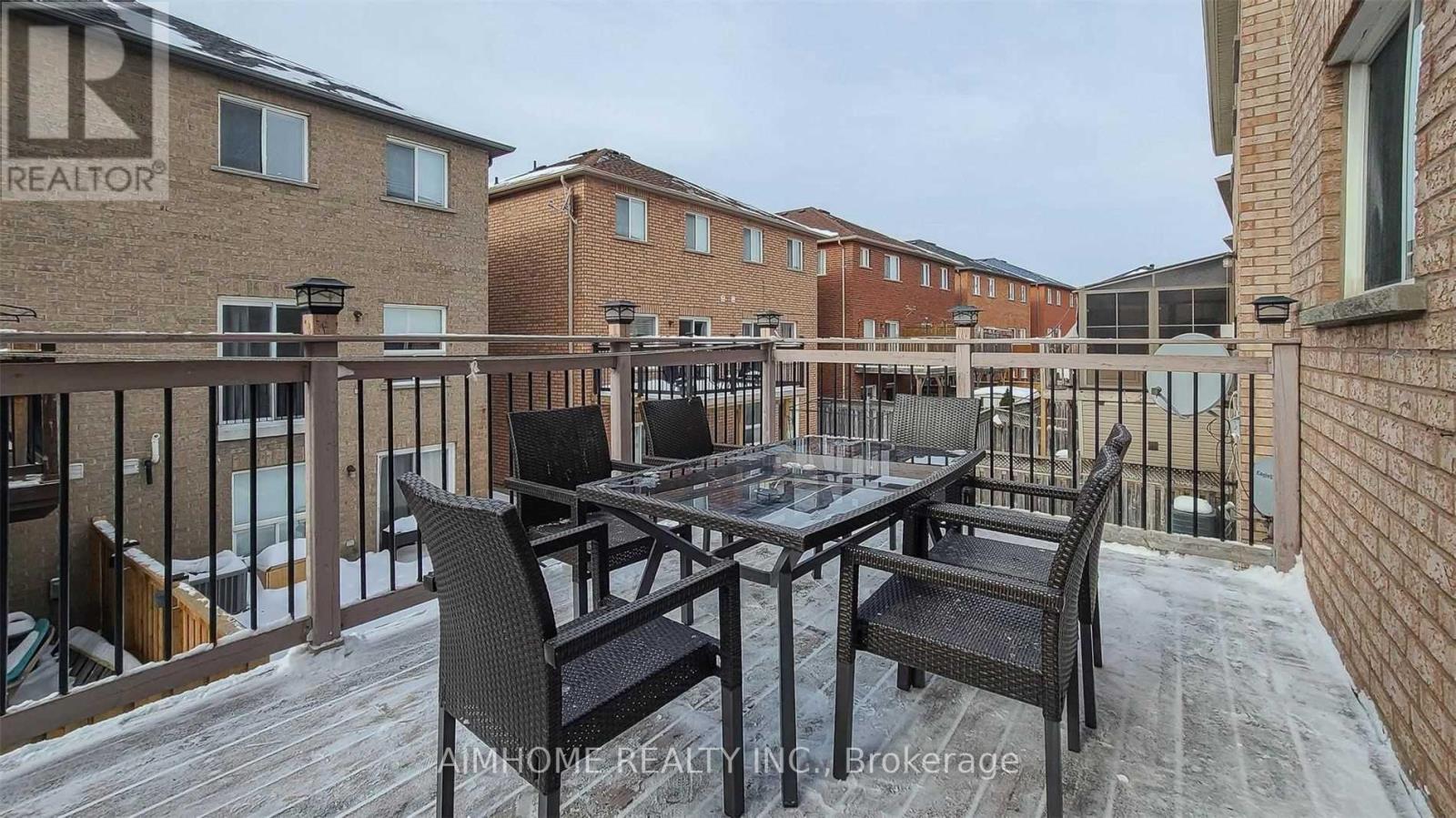 Upper - 10 Portsmouth Road, Vaughan, Ontario  L6A 3E7 - Photo 21 - N13658832