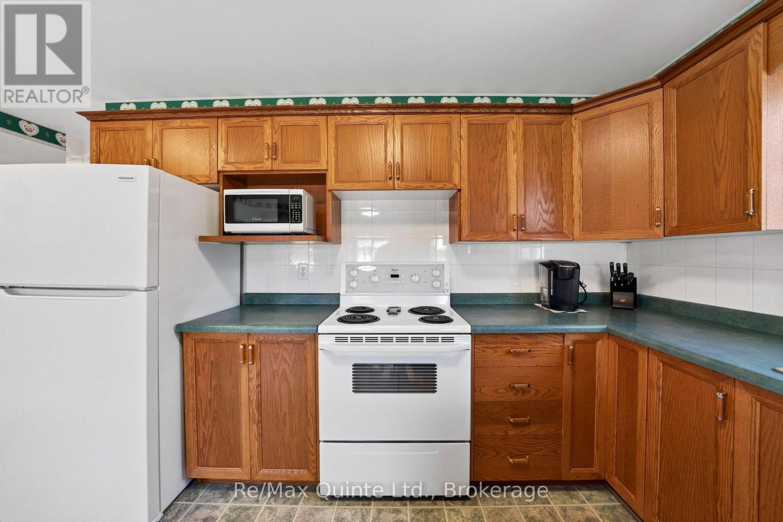 26 Oak Ridge Boulevard, Belleville (Belleville Ward), Ontario  K8N 5W1 - Photo 14 - X13780650