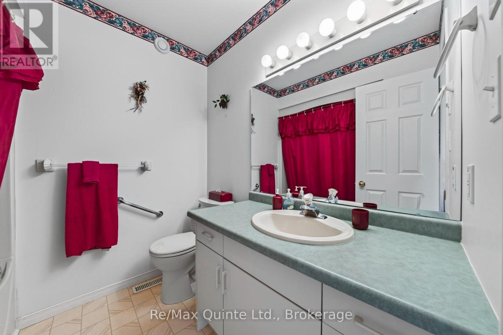 26 Oak Ridge Boulevard, Belleville (Belleville Ward), Ontario  K8N 5W1 - Photo 21 - X13780650
