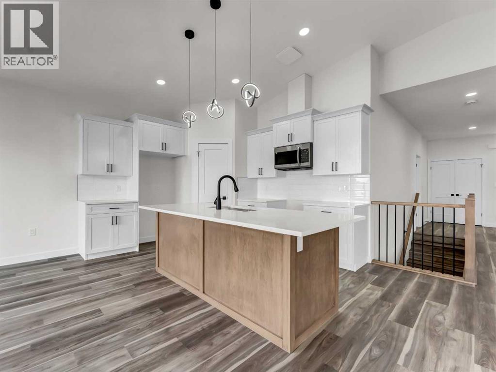 107 Sierra Road Sw, Medicine Hat, Alberta  T1B 4Y6 - Photo 4 - A2343960