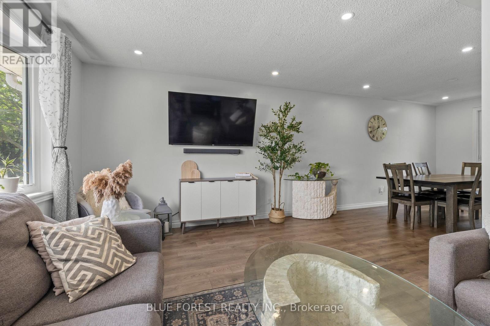 42 Dunwich Drive, St. Thomas, Ontario  N5R 4T9 - Photo 3 - X13780518