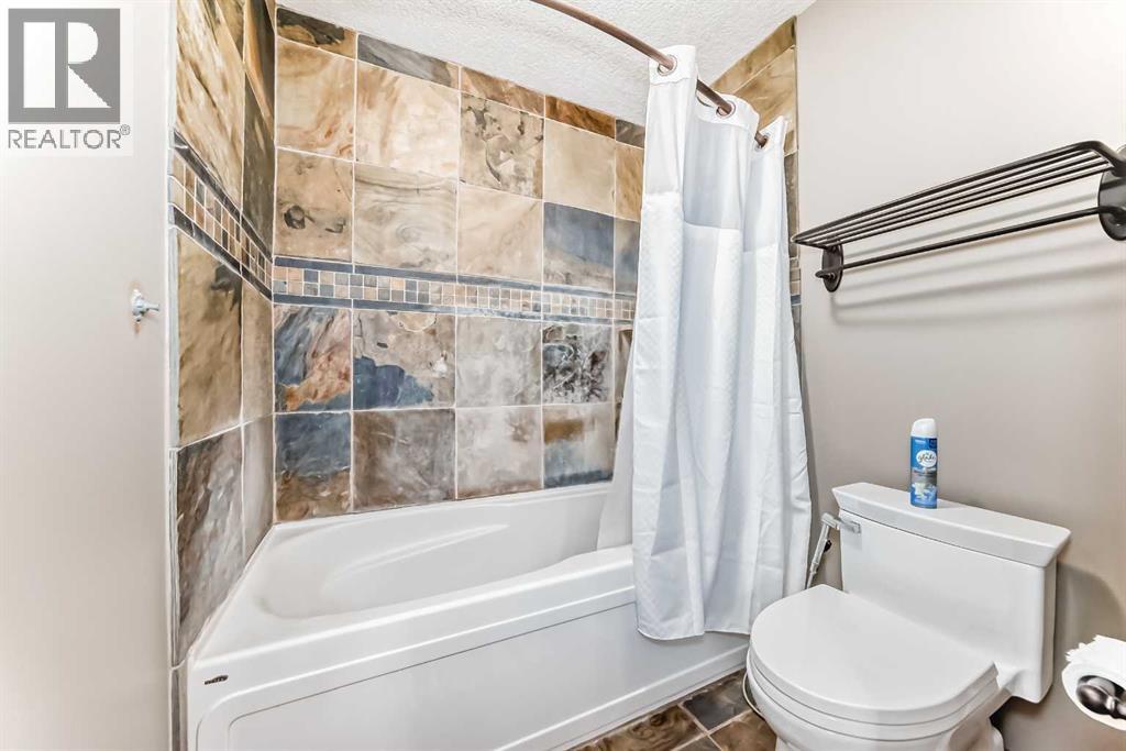10909 Eamon Road NW, Calgary, Alberta  T3G 5H2 - Photo 22 - A2309549