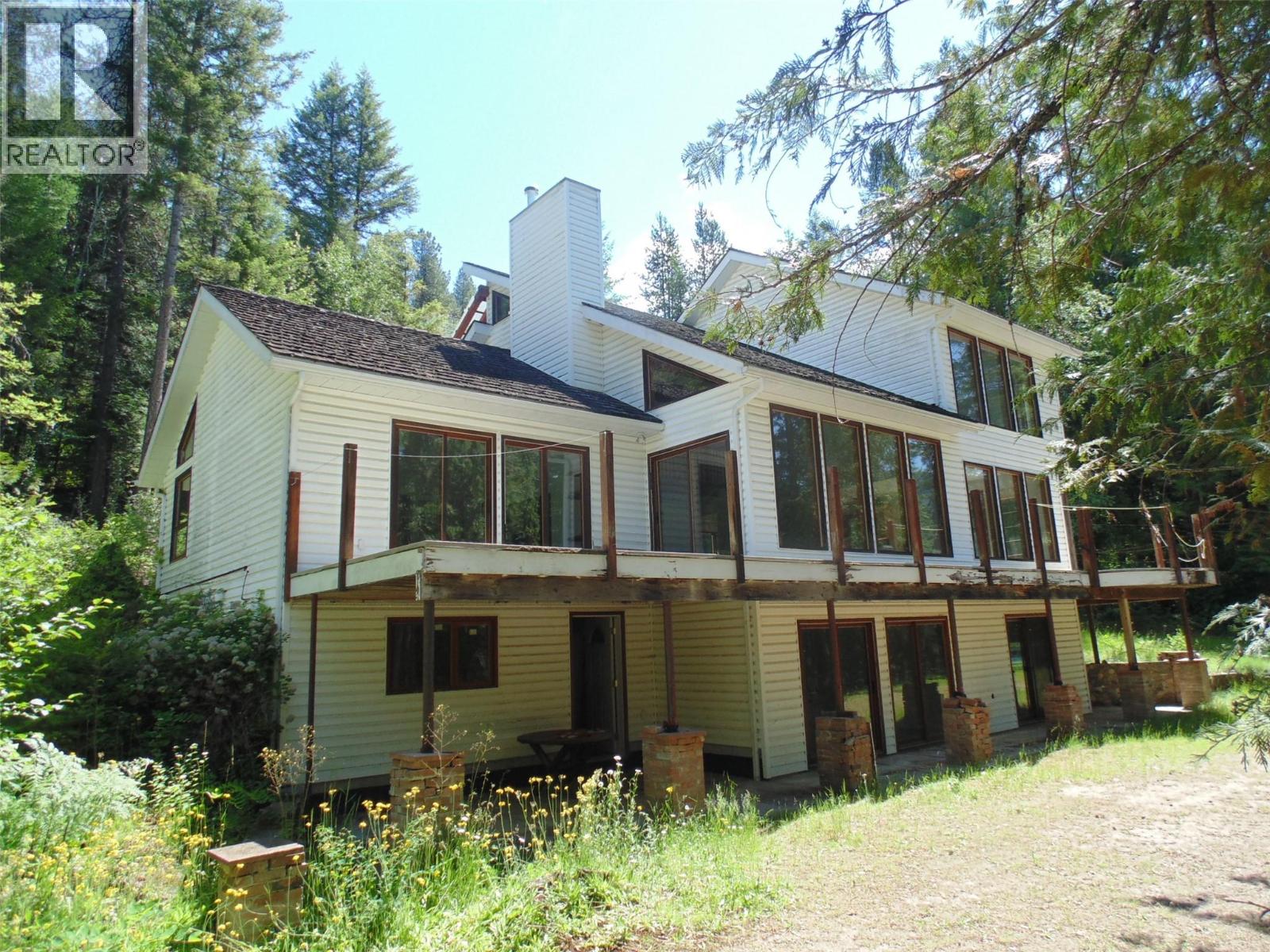 1415 Bridge Road, Crescent Valley, British Columbia