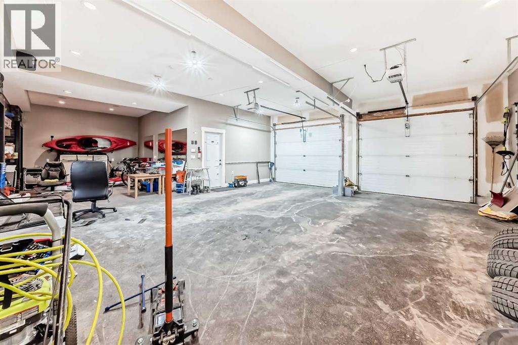10909 Eamon Road NW, Calgary, Alberta  T3G 5H2 - Photo 38 - A2309549