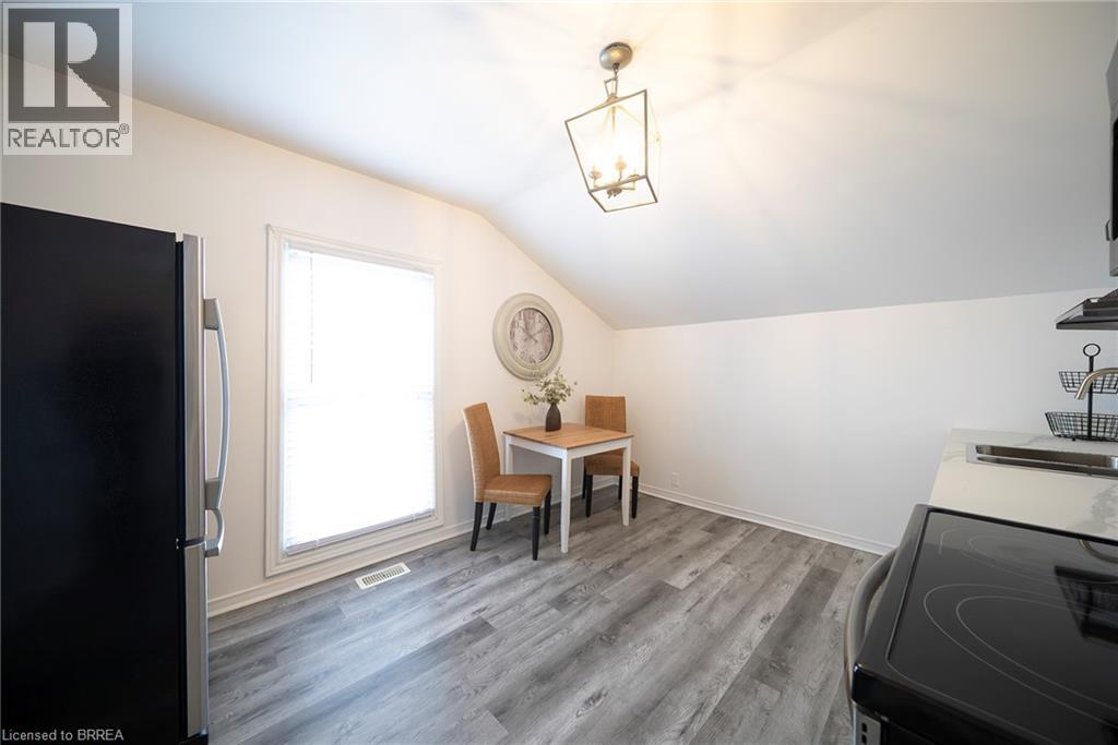 171 Drummond Street, Brantford, Ontario  N3S 6A6 - Photo 13 - 40862394