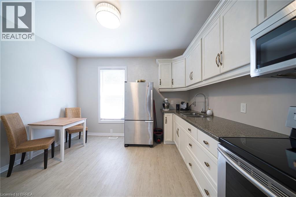 171 Drummond Street, Brantford, Ontario  N3S 6A6 - Photo 19 - 40862394