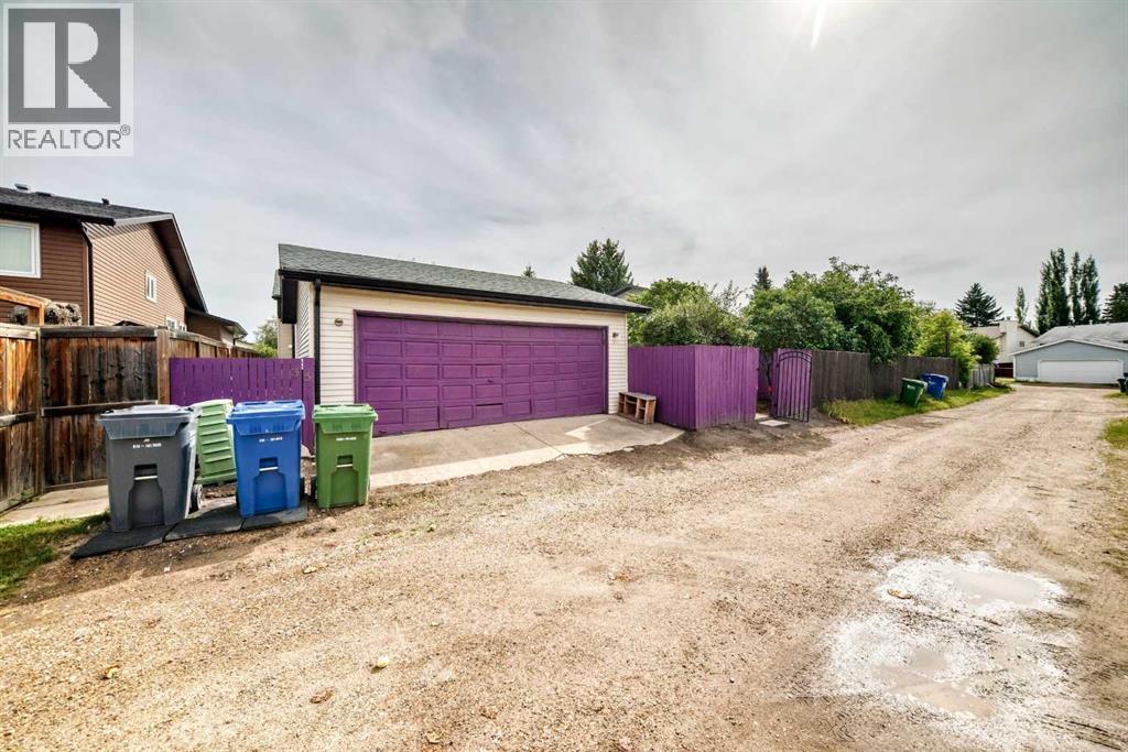 35 Cowan Close, Red Deer, Alberta  T4P 2X2 - Photo 39 - A2340958