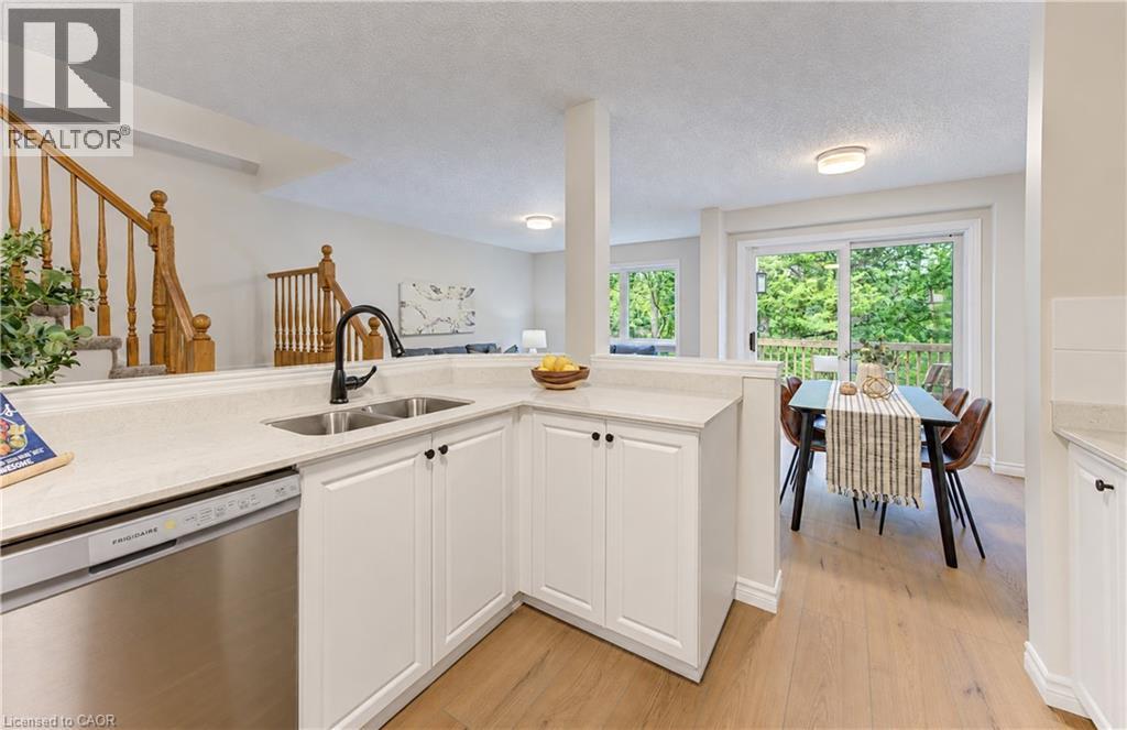 36 Brandy Crescent, Kitchener, Ontario  N2B 3W7 - Photo 4 - 40862619