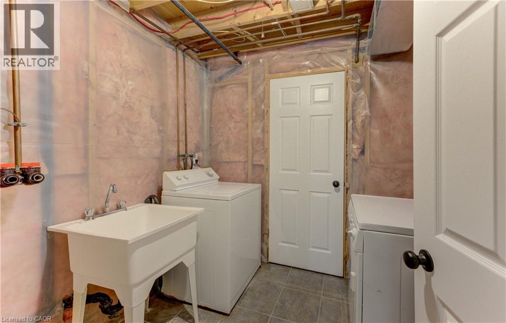 36 Brandy Crescent, Kitchener, Ontario  N2B 3W7 - Photo 18 - 40862619
