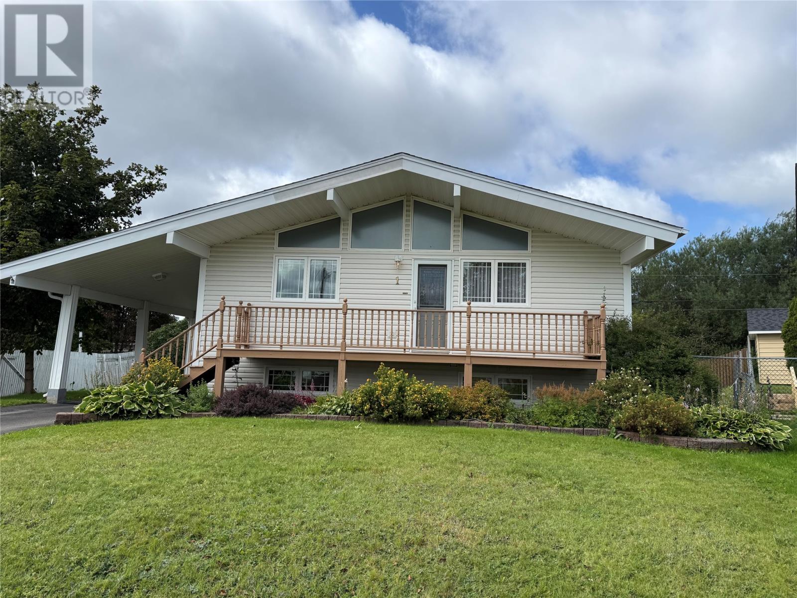 1 Smallwood Drive, Grand Falls-Windsor — photo 3