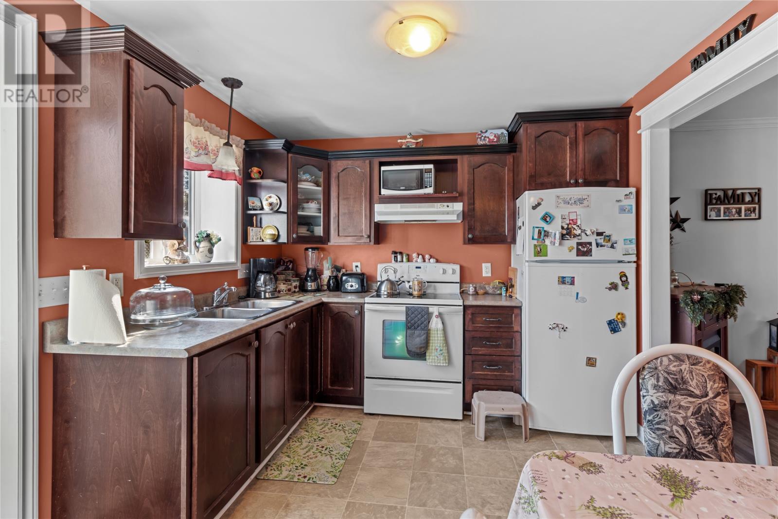 45 Peachytown Road, Conception Bay South — photo 18