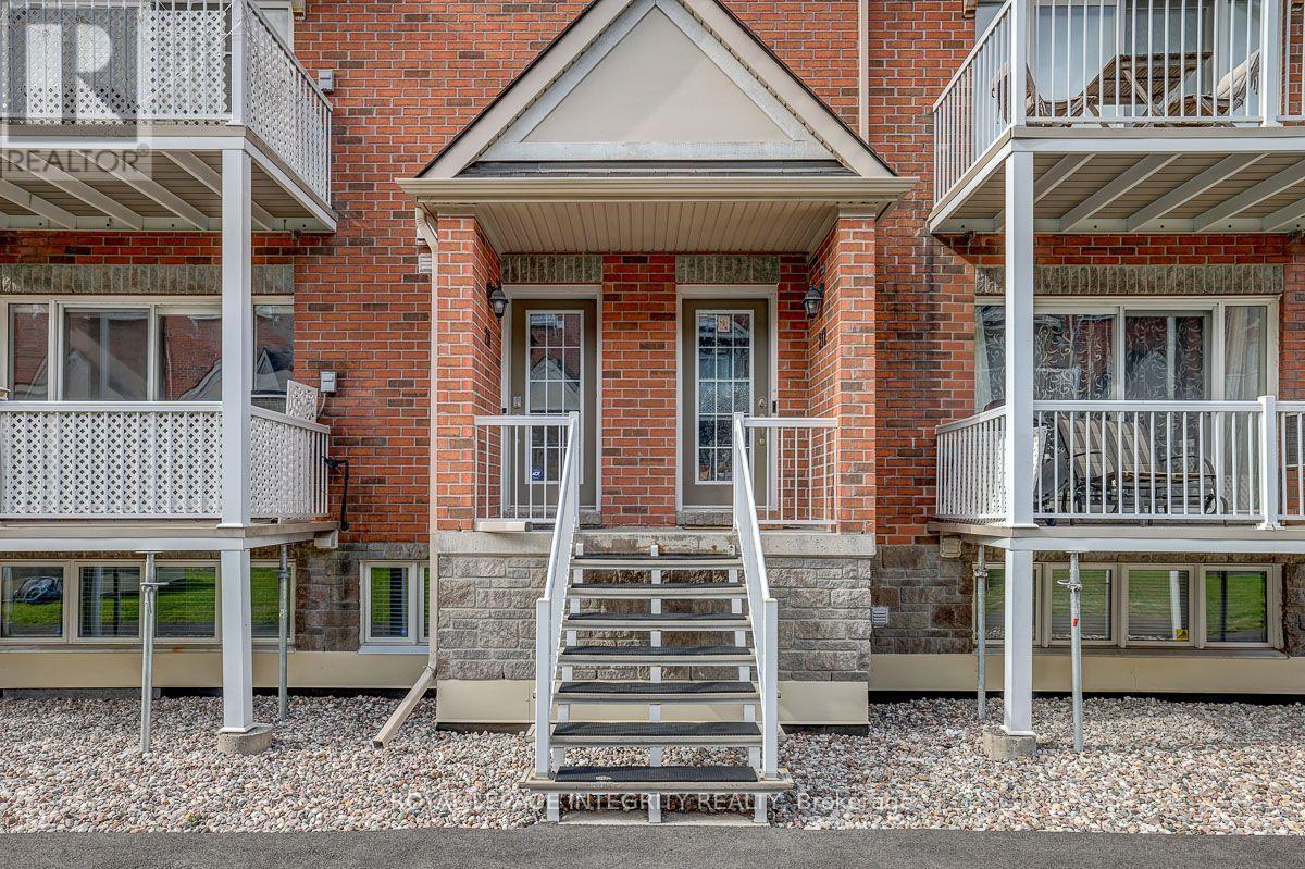 211 - 3275 St Joseph Boulevard, Ottawa, Ontario  K1E 3Y3 - Photo 1 - X13780542