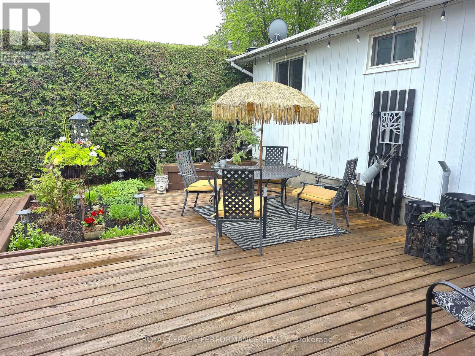1497 Blackheath Street, Ottawa, Ontario  K1E 1K6 - Photo 34 - X13780572