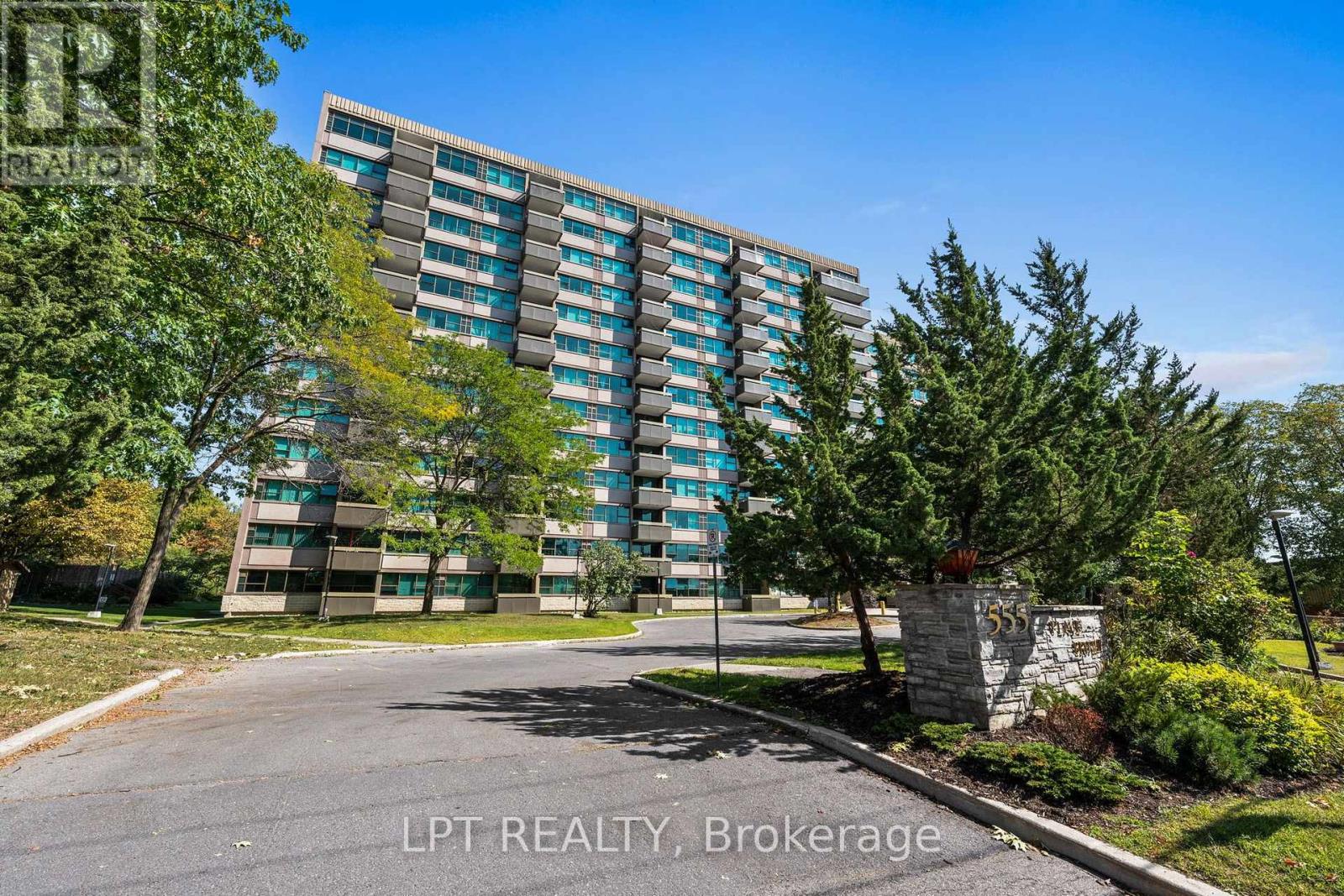5 - 555 Brittany Drive, Ottawa, Ontario  K1K 4C5 - Photo 1 - X13780598