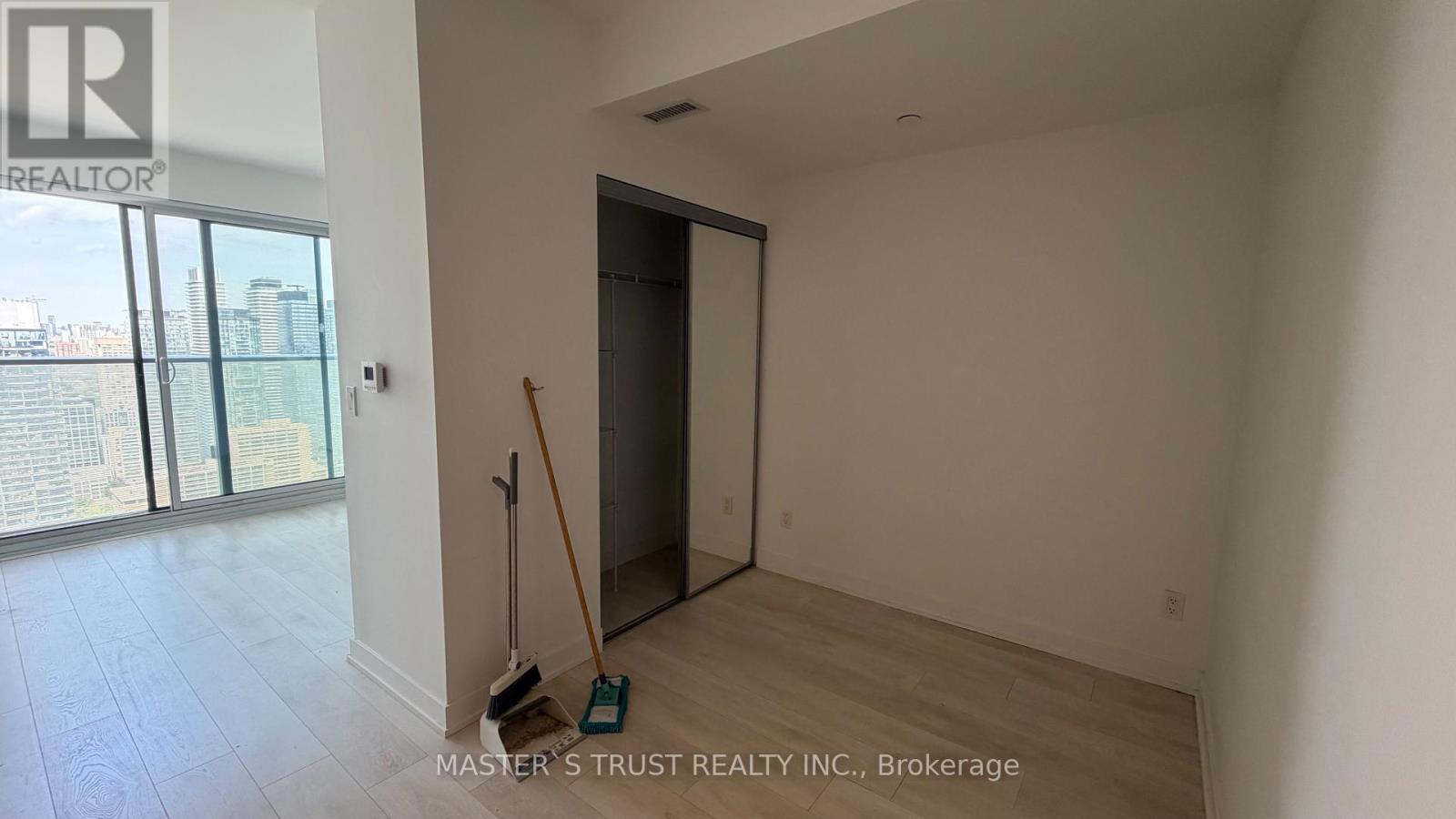 4704 - 501 Yonge Street, Toronto, Ontario  M4Y 1Y4 - Photo 10 - C13780534