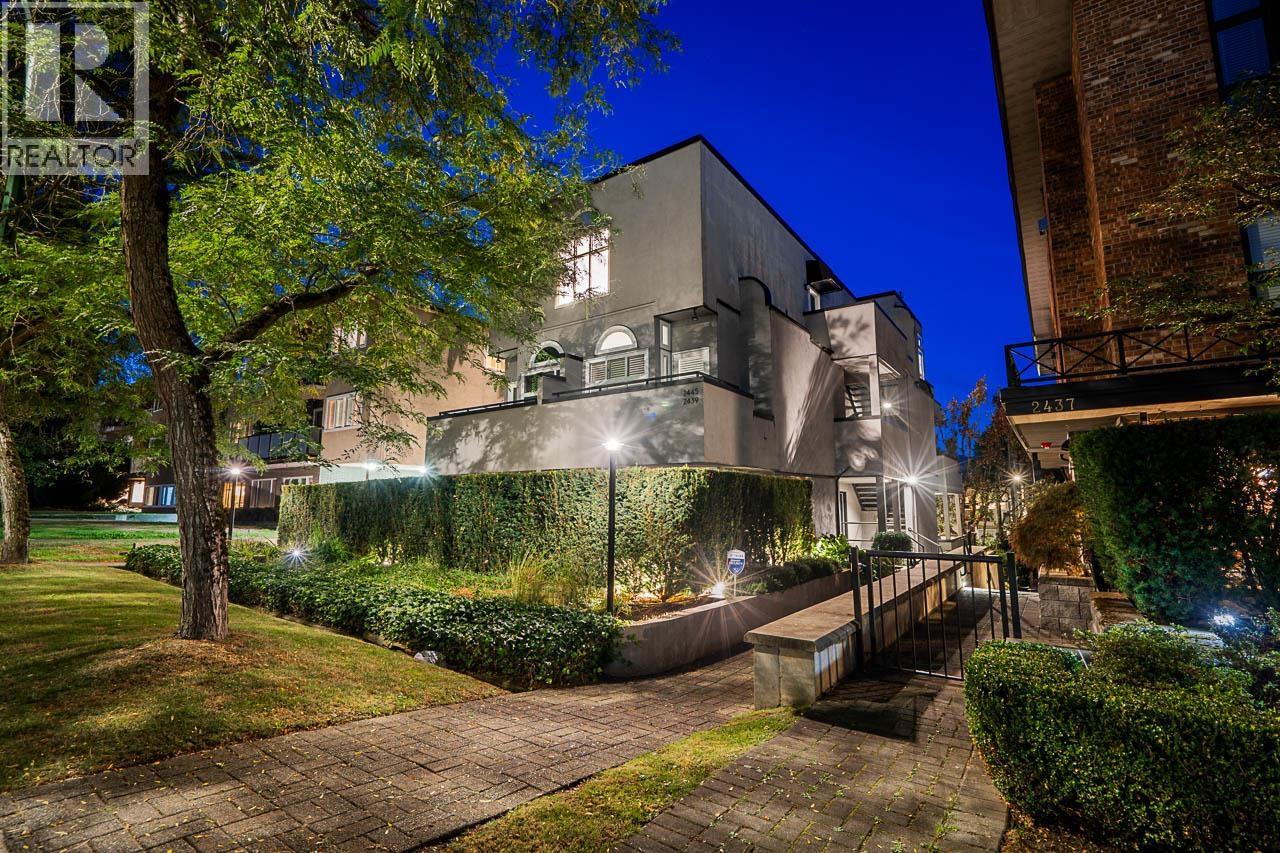 2445 W 1st Avenue, Vancouver, British Columbia  V6K 1G5 - Photo 2 - R3164843