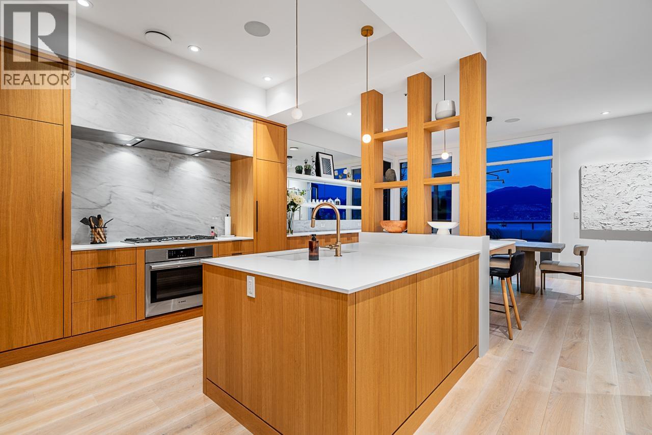 2445 W 1st Avenue, Vancouver, British Columbia  V6K 1G5 - Photo 4 - R3164843