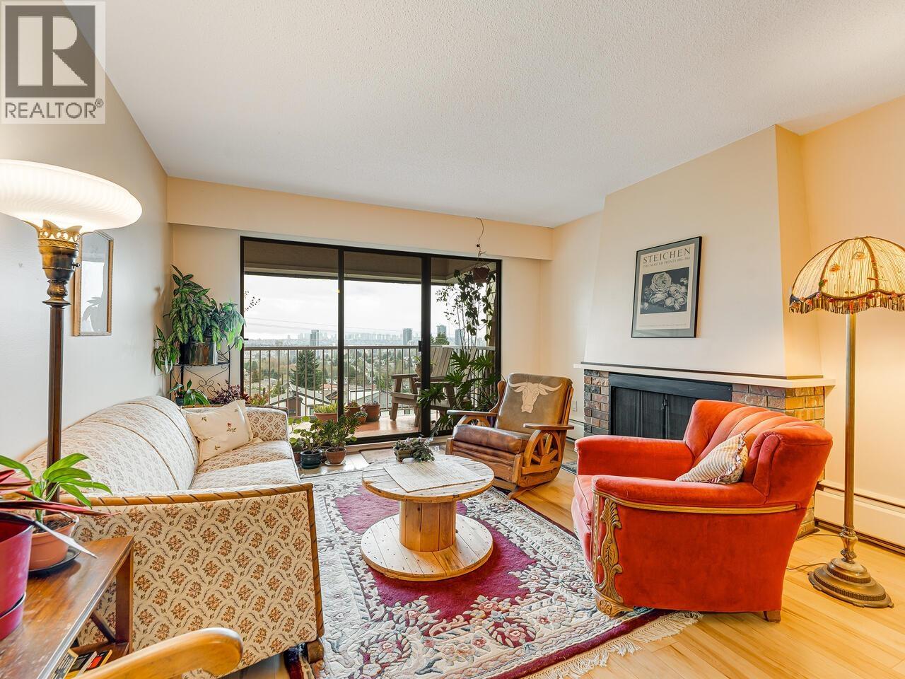 307 5340 HASTINGS STREET, burnaby, British Columbia