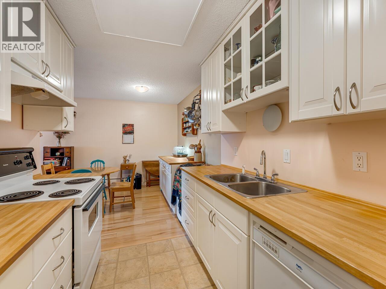 307 5340 Hastings Street, Burnaby, British Columbia  V5B 1R1 - Photo 5 - R3164848