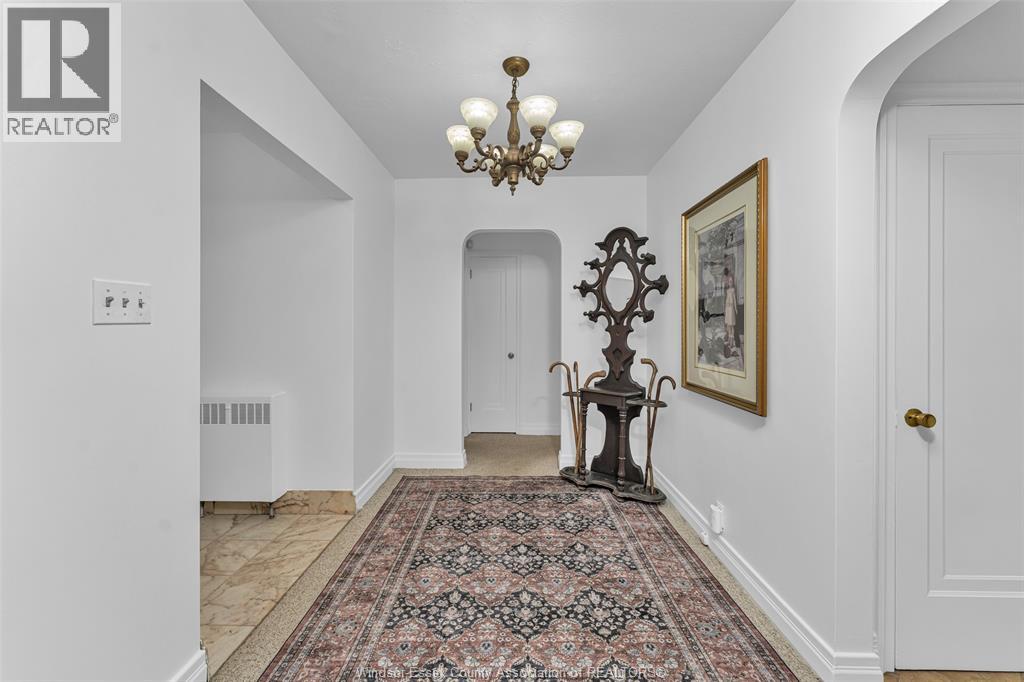 2494 Buckingham, Windsor, Ontario  N8T 2B5 - Photo 13 - 26022417