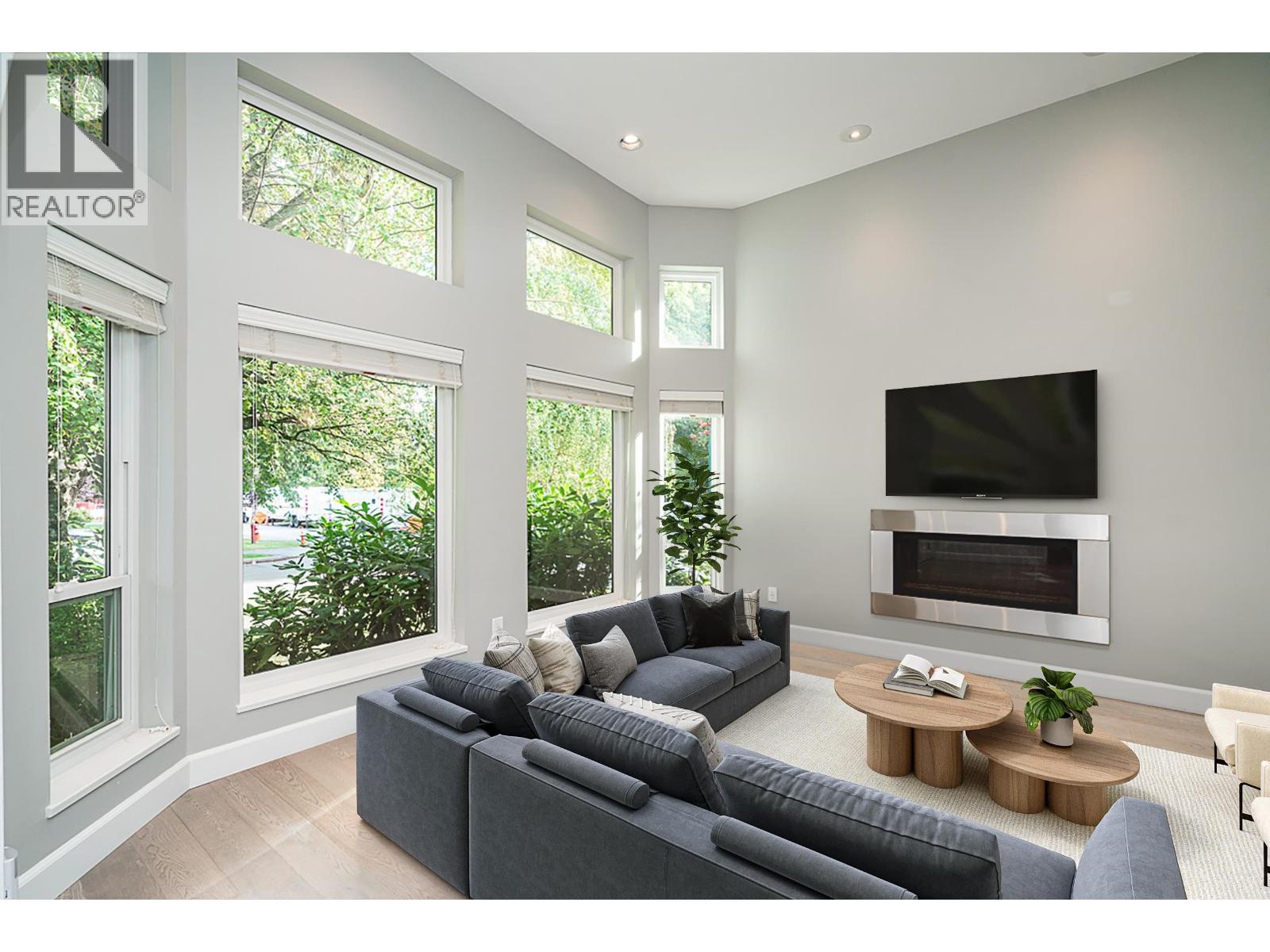 2308 W 14th Avenue, Vancouver, British Columbia  V6K 2W3 - Photo 2 - R3164854