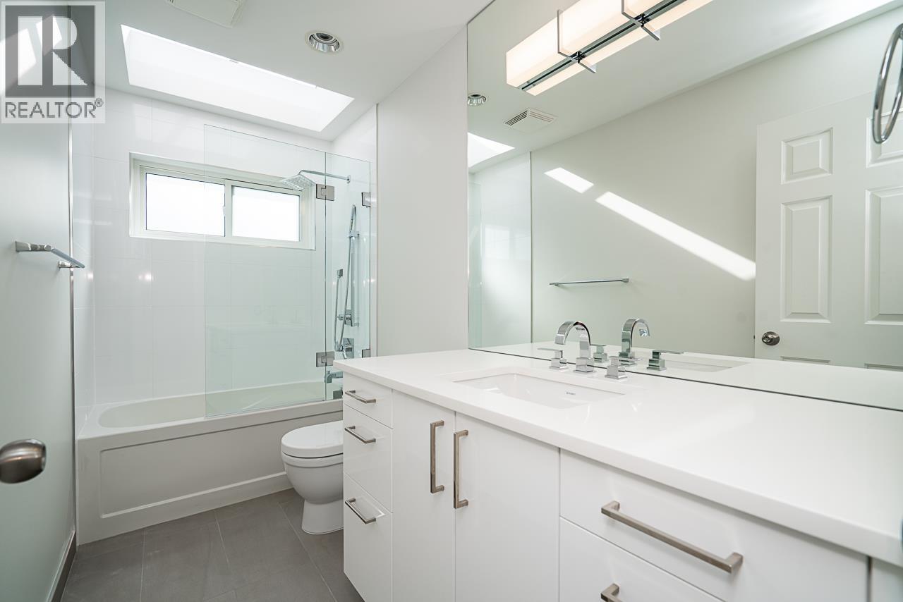 2308 W 14th Avenue, Vancouver, British Columbia  V6K 2W3 - Photo 29 - R3164854