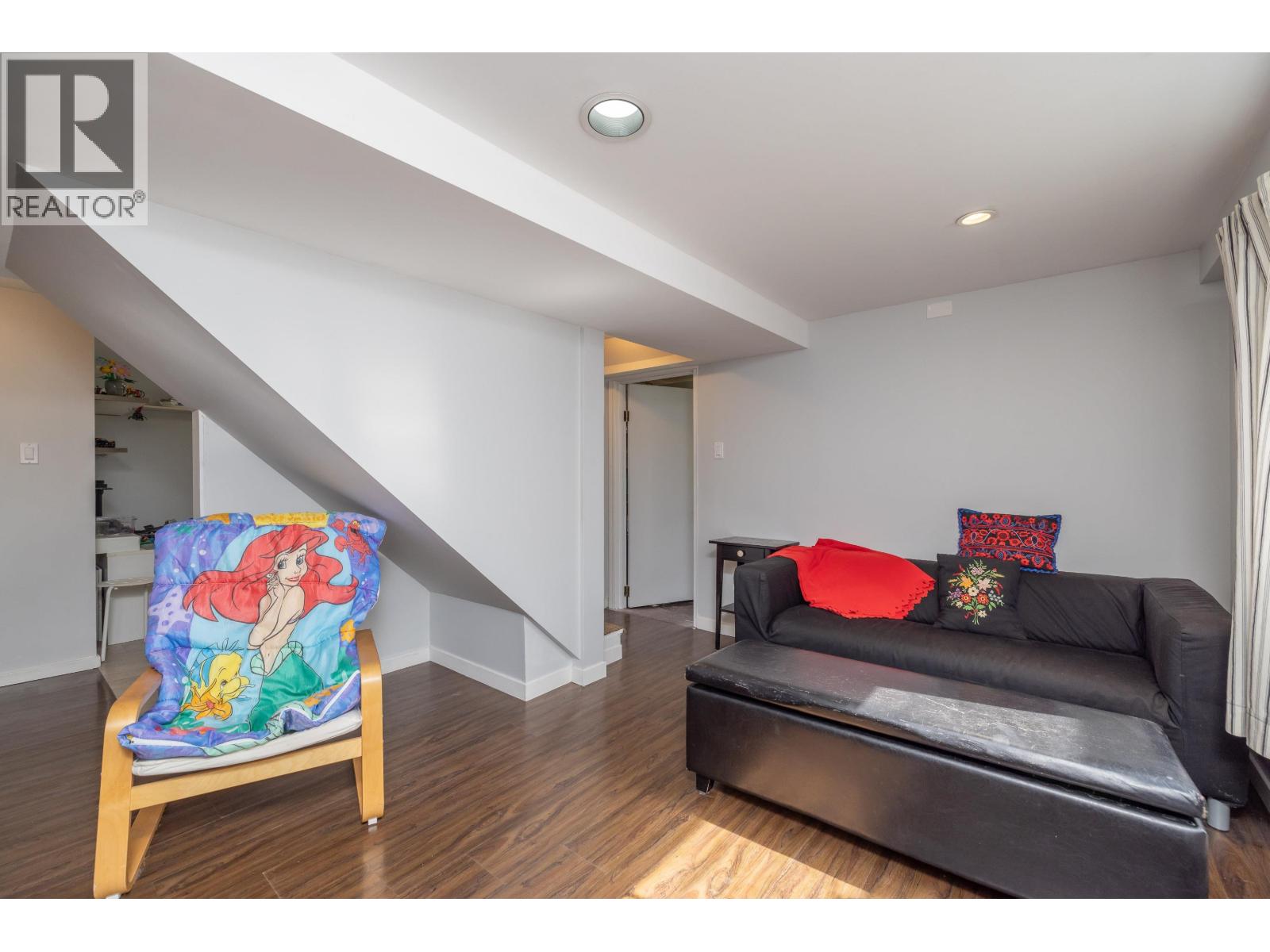 1119 Cloverley Street Street, North Vancouver, British Columbia  V7L 1N7 - Photo 25 - R3164858