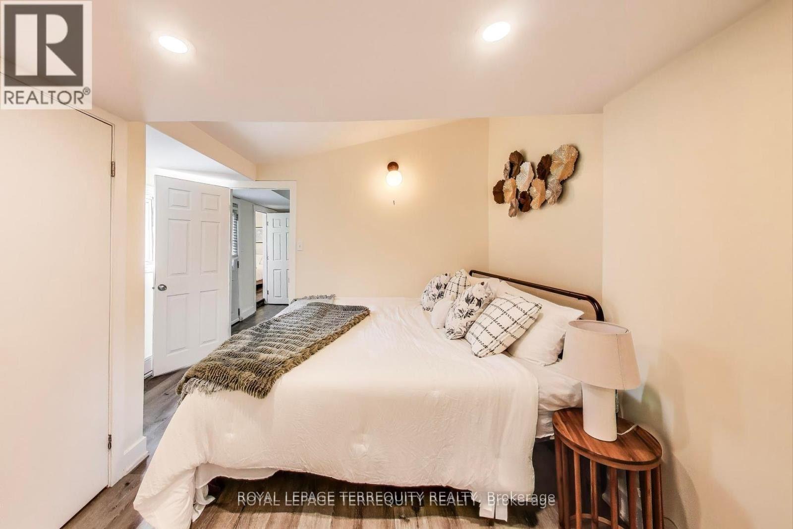 3251 Ravenshoe Road, East Gwillimbury, Ontario  L0G 1R0 - Photo 14 - N13780556