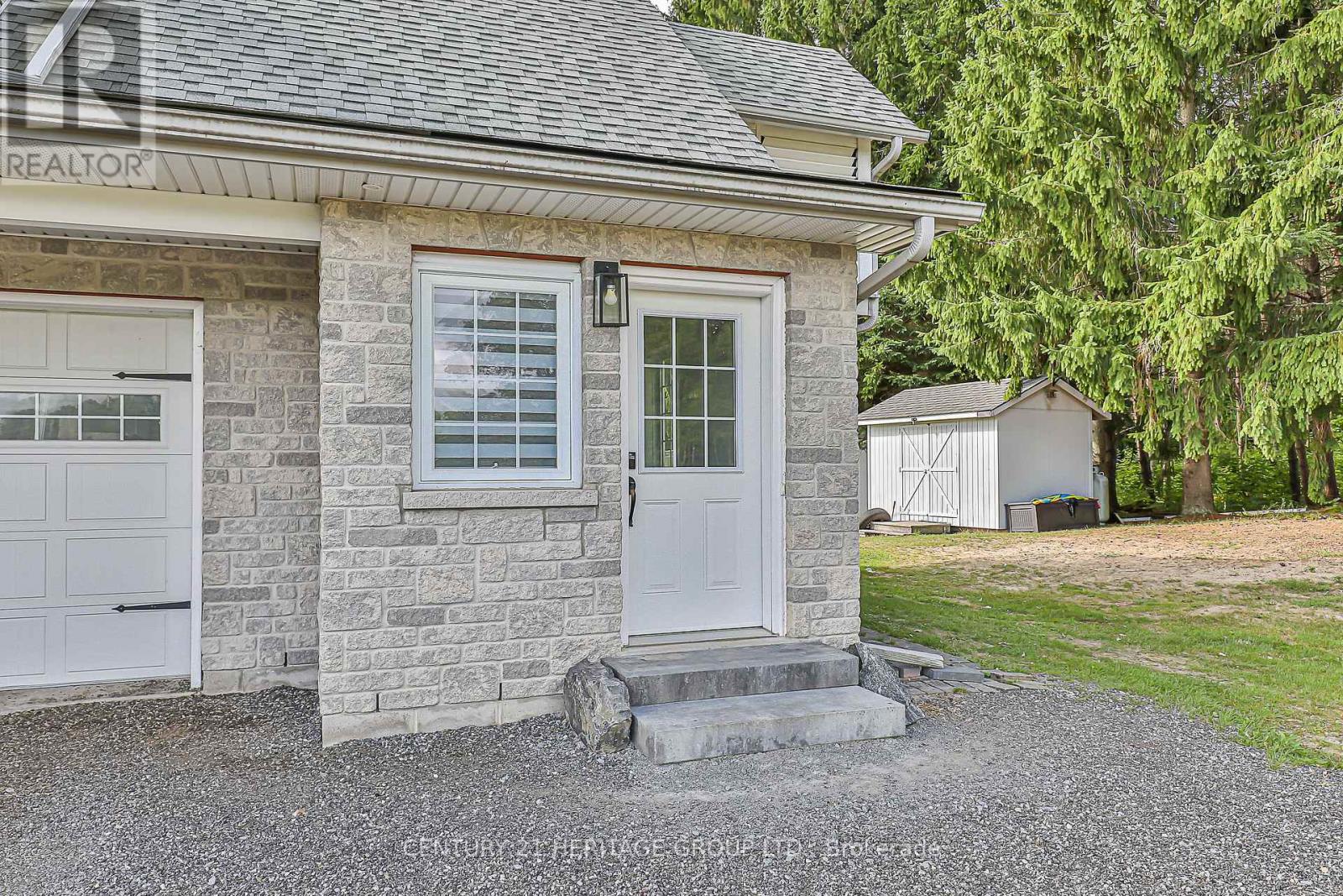 3471 Mount Albert Road, East Gwillimbury, Ontario  L0G 1V0 - Photo 3 - N13780618