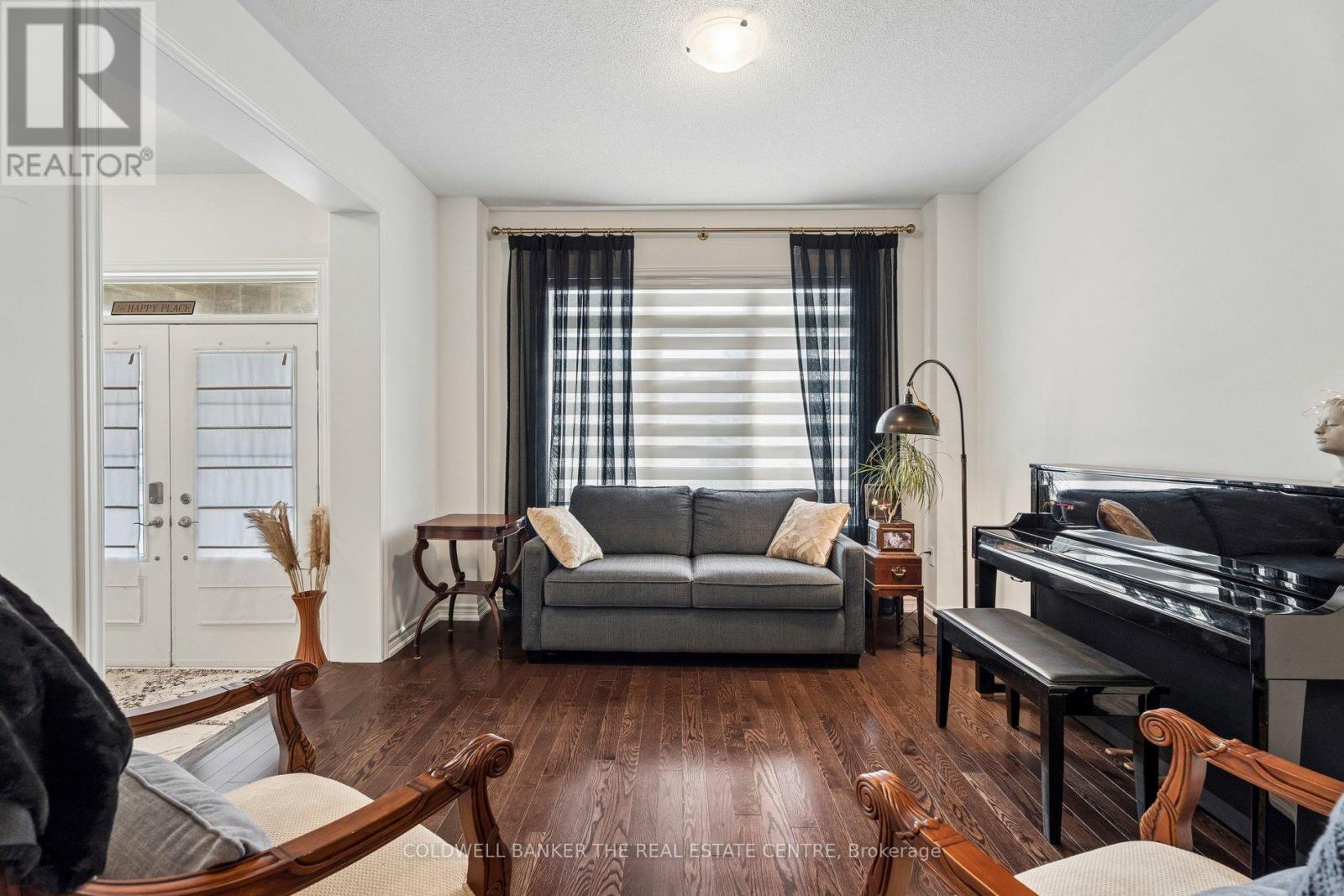 92 Church Street, Georgina, Ontario  L4P 0J4 - Photo 5 - N13780620