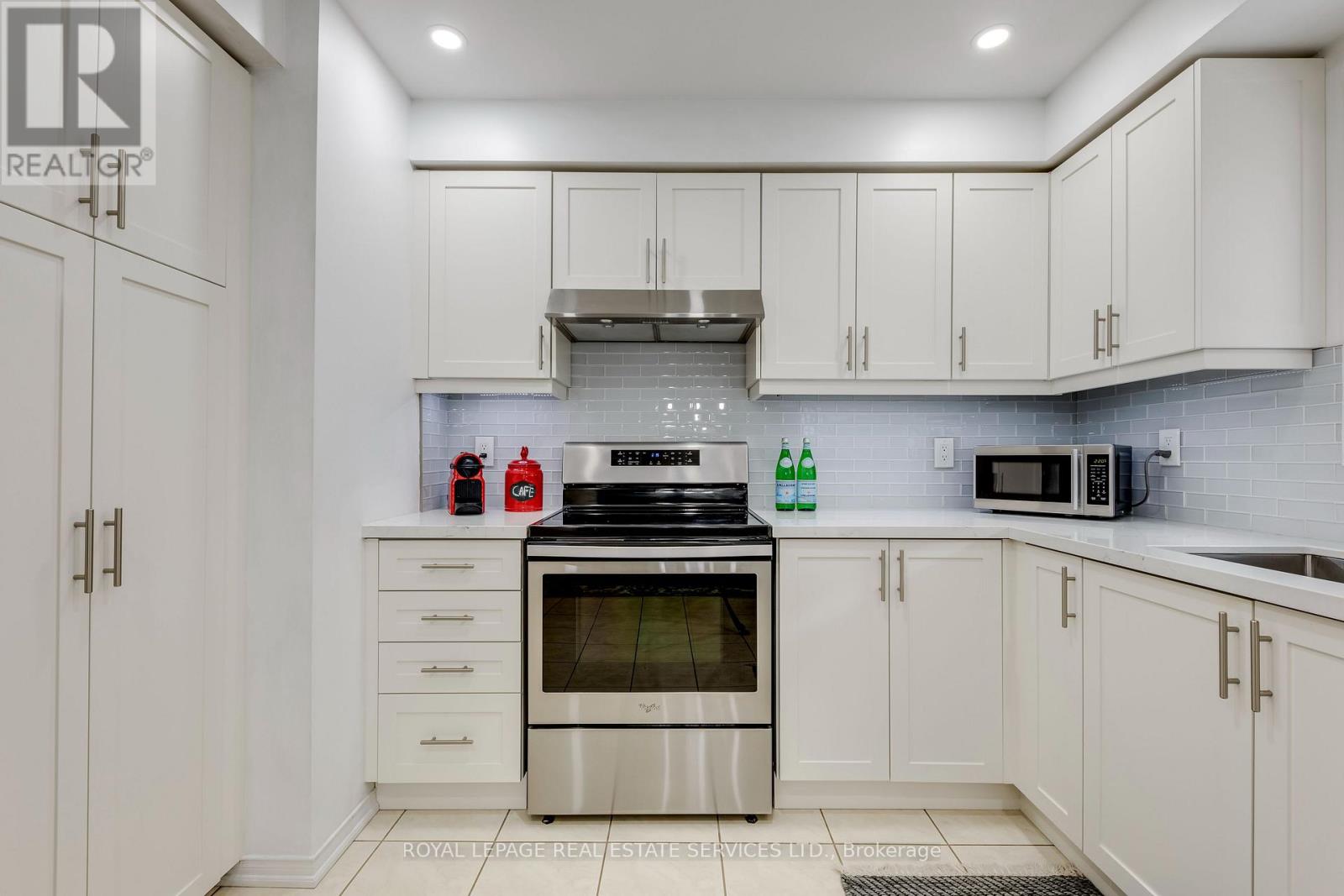 17 - 2360 Parkhaven Boulevard, Oakville, Ontario  L6H 7S6 - Photo 20 - W13780548