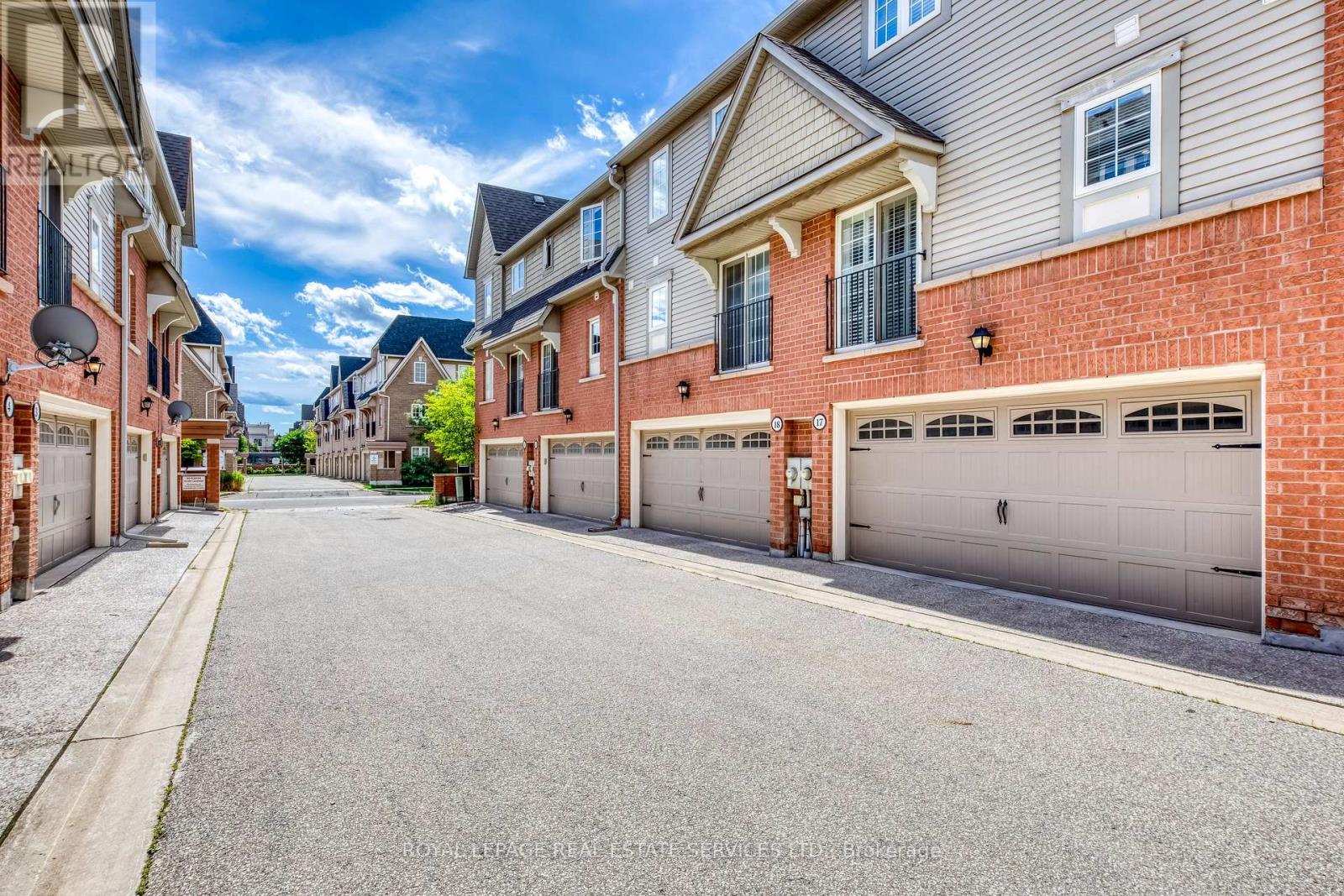 17 - 2360 Parkhaven Boulevard, Oakville, Ontario  L6H 7S6 - Photo 43 - W13780548