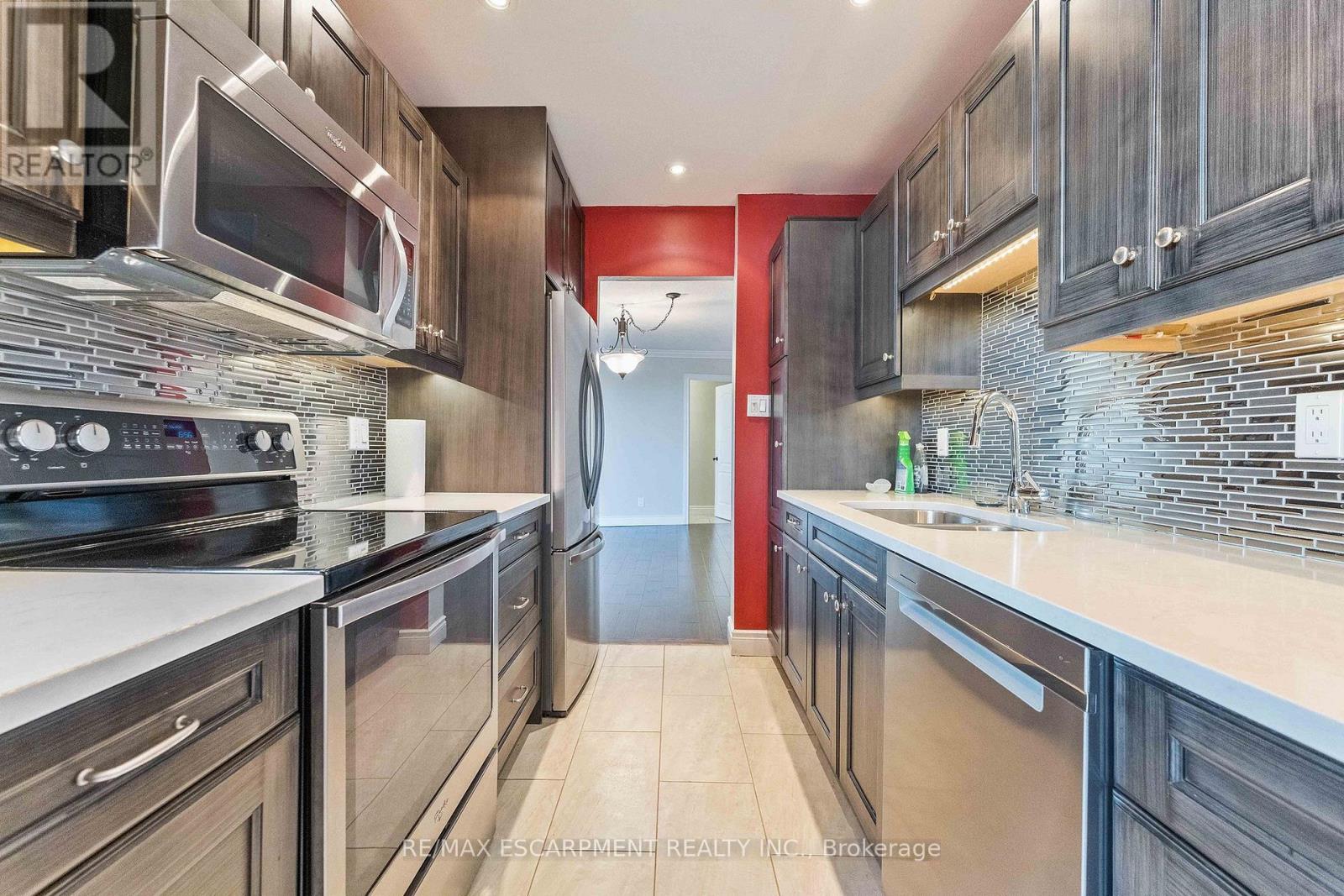 1008 - 1425 Ghent Avenue, Burlington, Ontario  L7S 1X5 - Photo 12 - W13780642