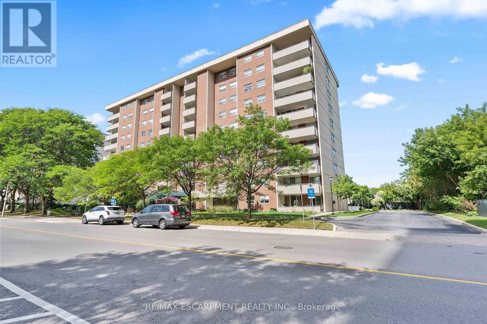 1008 - 1425 Ghent Avenue, Burlington, Ontario  L7S 1X5 - Photo 2 - W13780642