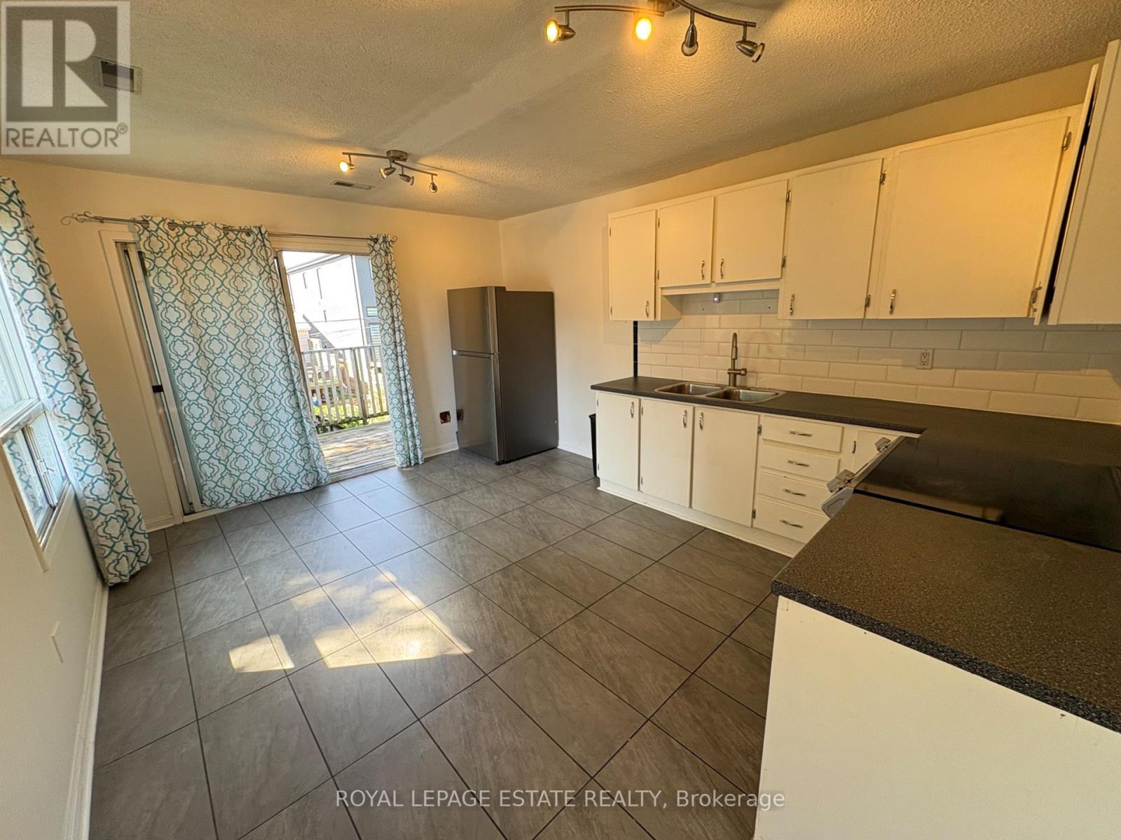 2nd Floor Apt - 88 Bexhill Avenue, Toronto, Ontario  M1L 3C1 - Photo 7 - E13779886