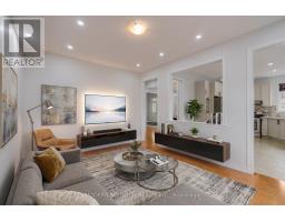 4 OVERHOLD CRESCENT, Richmond Hill, Ontario
