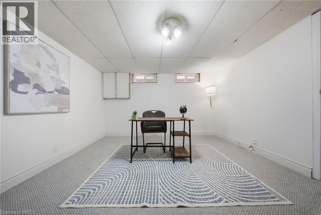 16 BURWELL Street photo 19